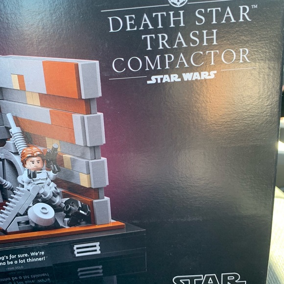 Lego models 75339 and 21336 - Picture 5 of 6